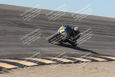 media/Oct-13-2025-Moto Forza (Mon) [[a66d839500]]/3-B Group/Session 2 (Bowl)/